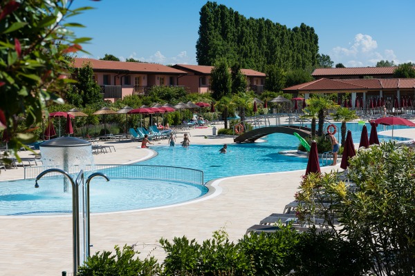Hotel Resort Green Village