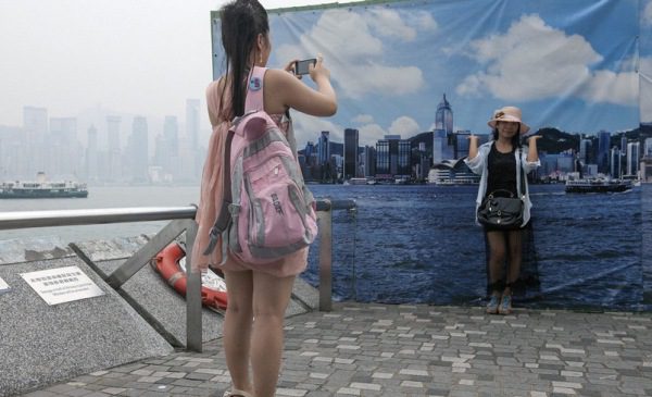 Fotenie bez smogu v Hongkongu skyline