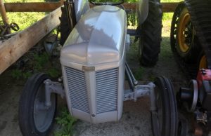 Traktor Ferguson TE20