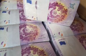 0 eur bankovka šťastné a veselé
