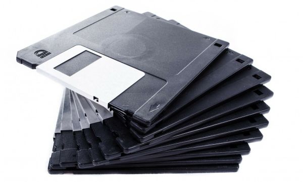 Floppy disk drive