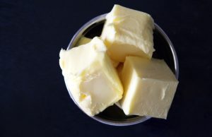 maslo alebo margarín