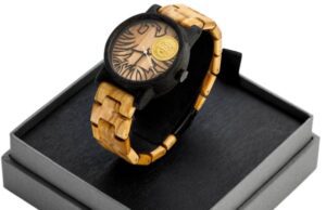 hodinky drevene zlaté