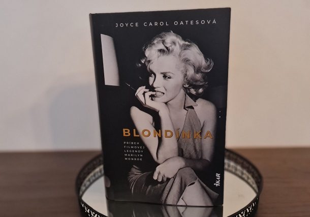 Blondínka, Marilyn MOnroe kniha